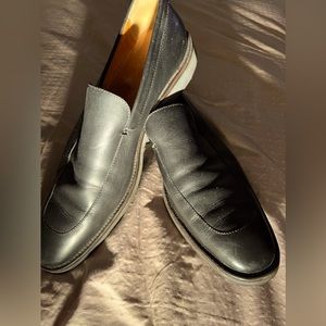 GUCCI authentic pair of shoes